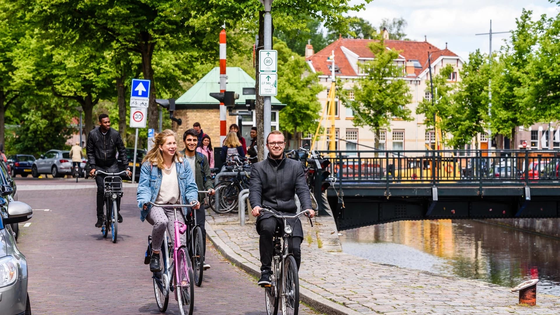 Bikes Groningen | Local cycling guide for Groningen